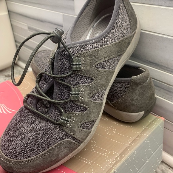 Women’s Size 6 /EU Size 36 Dansko Lynn Nubuck Shoes - Picture 3 of 4